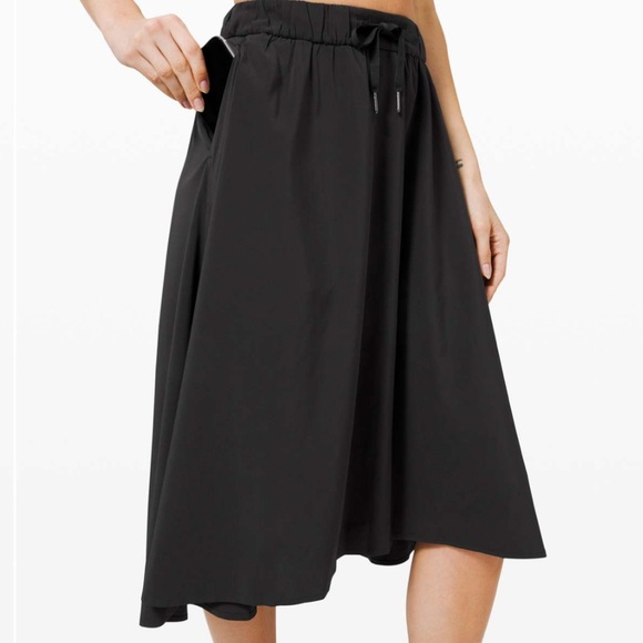 lululemon time to flounce skirt size 4 - Picture 2 of 6